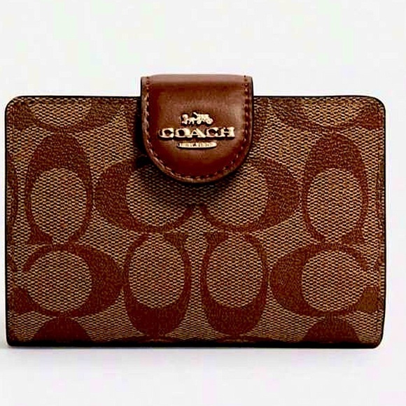 Coach Handbags - Coach Outlet COACH Medium Corner Zip Wet In Signature Canvas